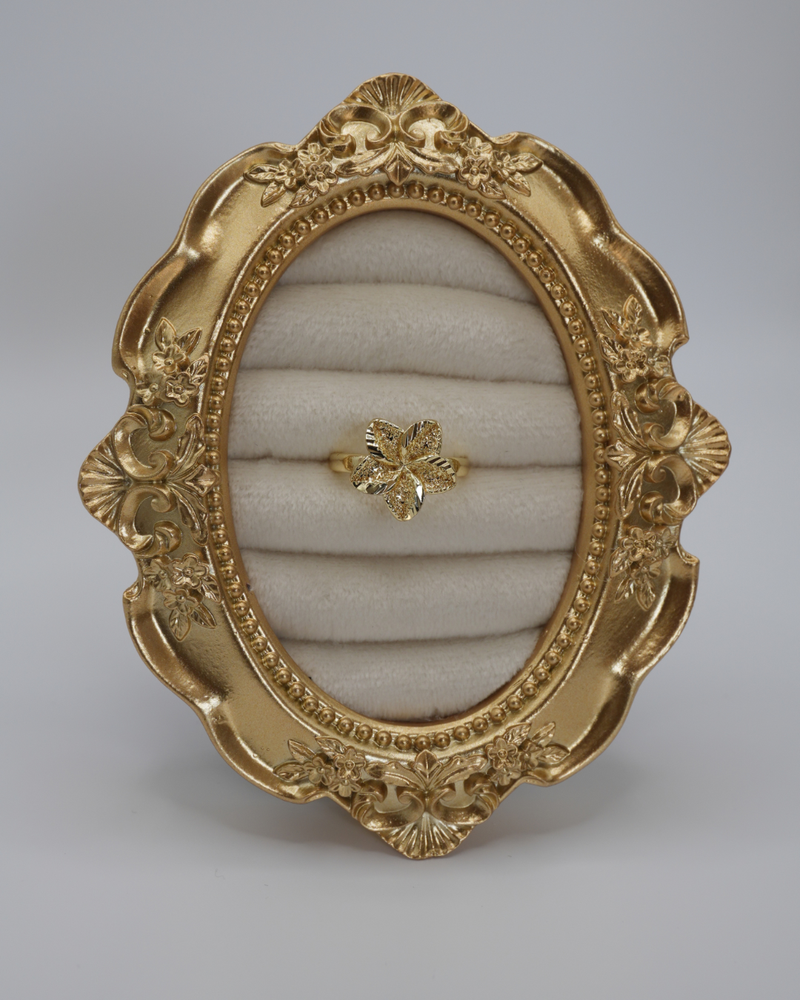 Plumera Ring