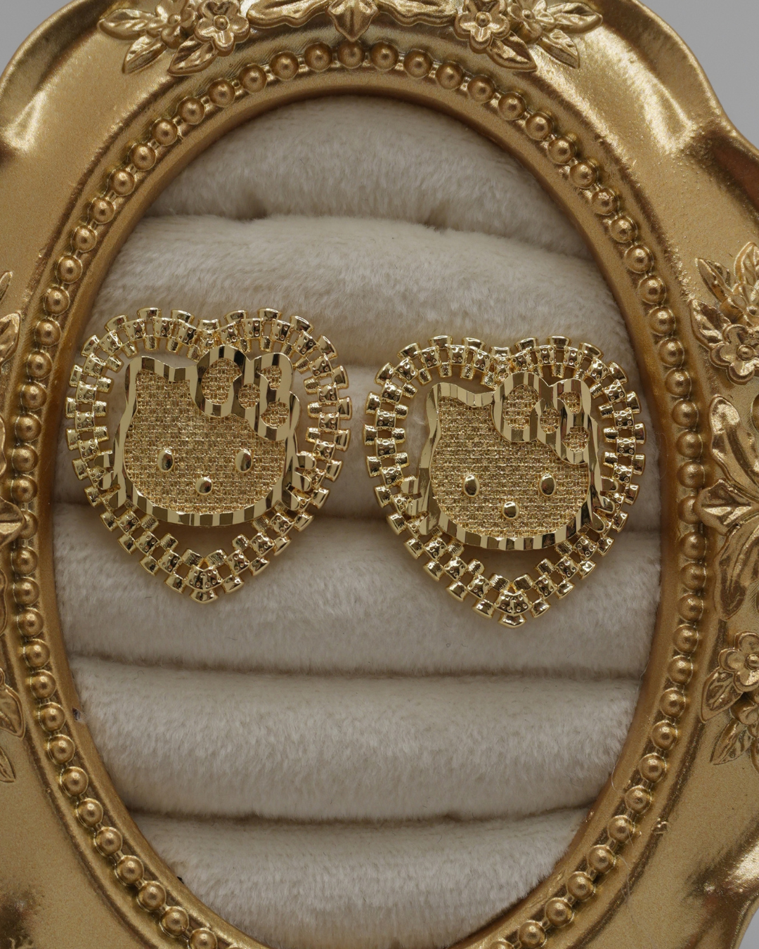 HK heart earring