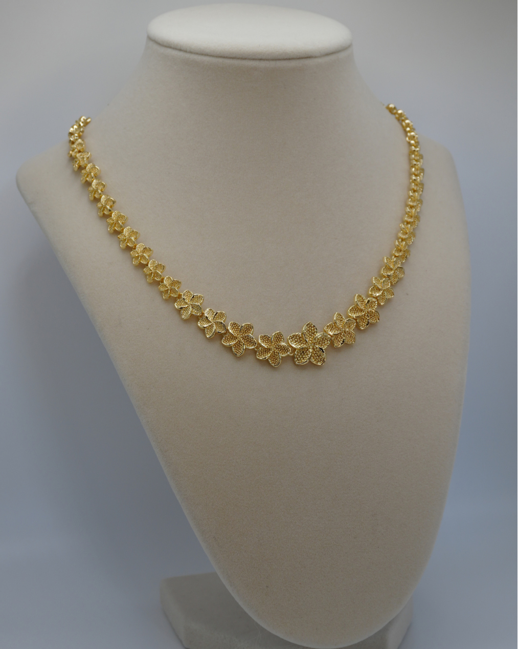 Plumera Necklace